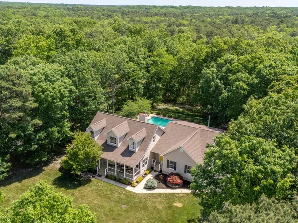 27 Olivia Way, Jackson, NJ 08527