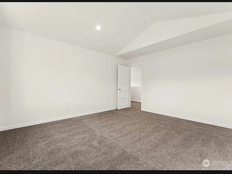 9960 Merrick St SE — Photo 22