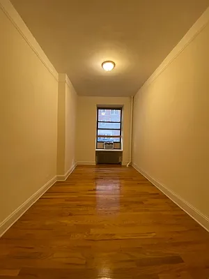 Rented by Cohen Smith Chang LLC | media 7