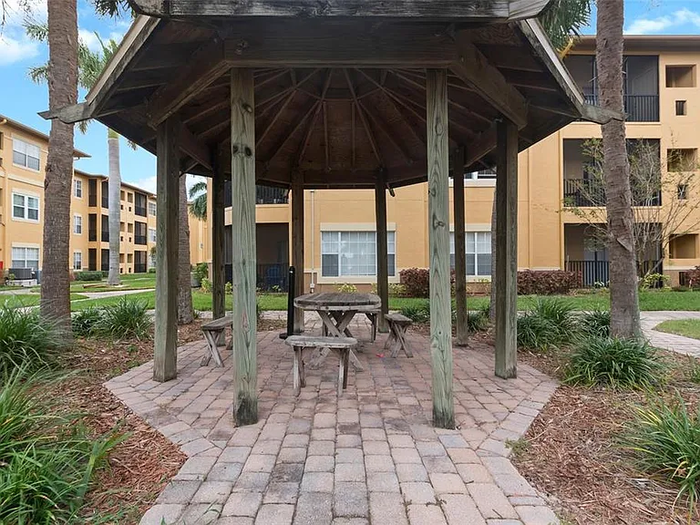 4305 Bayside Village Dr #104 — Photo 30