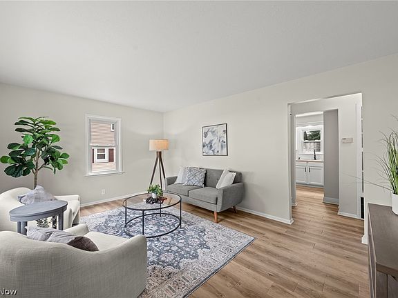 5th image of 106 E Dresden Ave