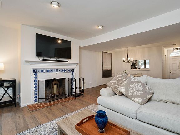 4th image of 1618 Garden Ct