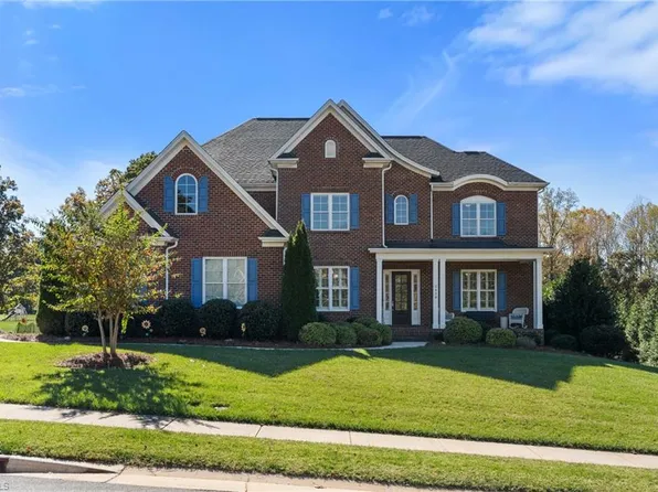 2458 Lansford Ct, Clemmons, NC 27012