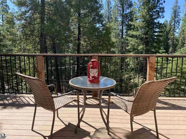 29396 Lassen Dr, Cold Springs, CA 95335