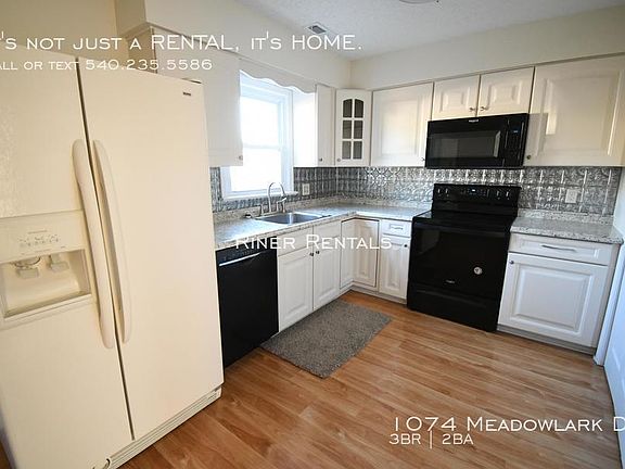 5th image of 1074 Meadowlark Dr