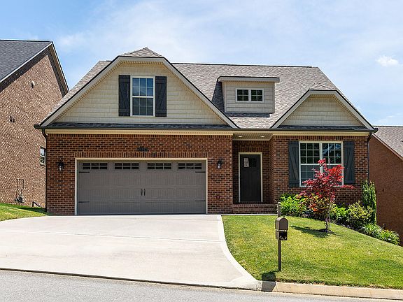 3rd image of 3214 Beaver Glade Lane