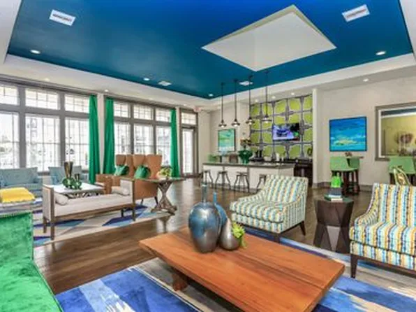 Arbor Crossing Buck Lake