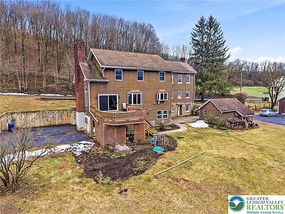 5th image of 8849 Kistler Valley Rd