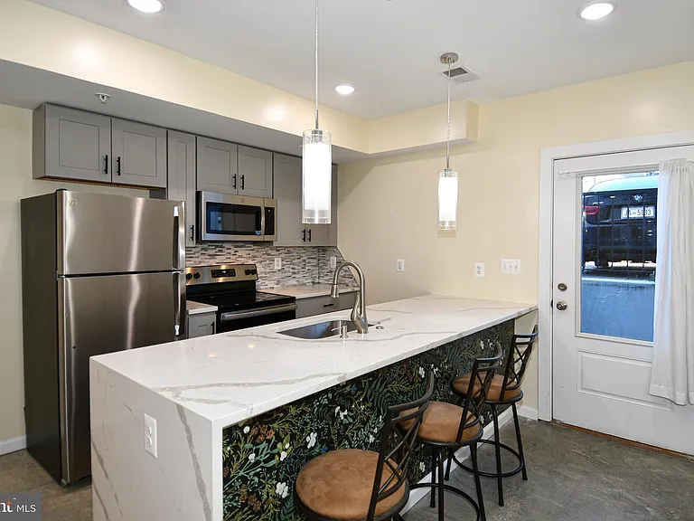 1040 Bladensburg Rd NE #B — Photo 1