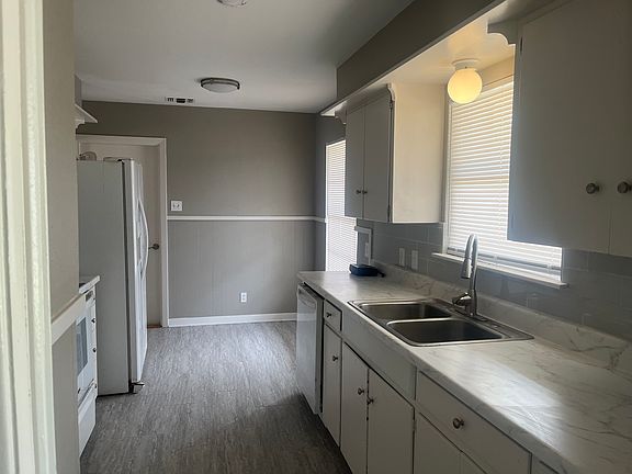 5th image of 522 Stockton Dr