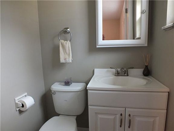 3rd image of 59 S Otterbein Ave