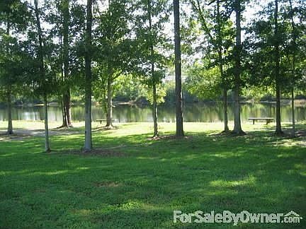 Lake & Park : Lake & Park - unblockable view - great way to have a glass of wine.