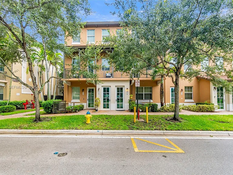 936 SW 147th Ave #2903 — Photo 41