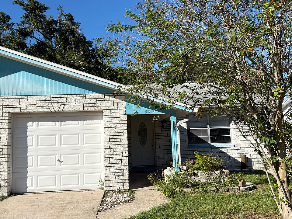 3010 Catherine Dr