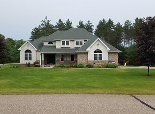 6111 Pointe Pl, Wisconsin Rapids, WI 54494