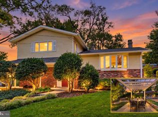 5002 Roslyn Rd, Annandale, VA 22003