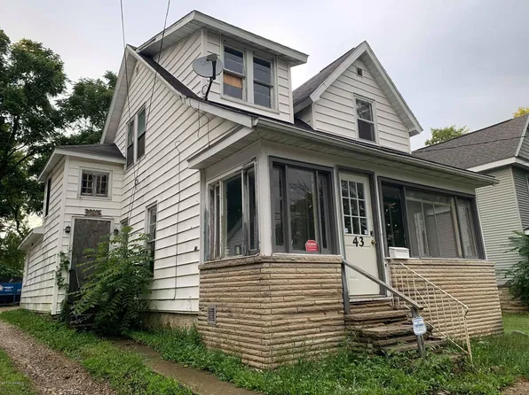 43 Territorial Rd E, Battle Creek, MI 49015