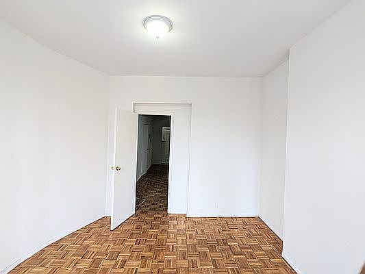 4th image of 1725 2nd Ave #5FN