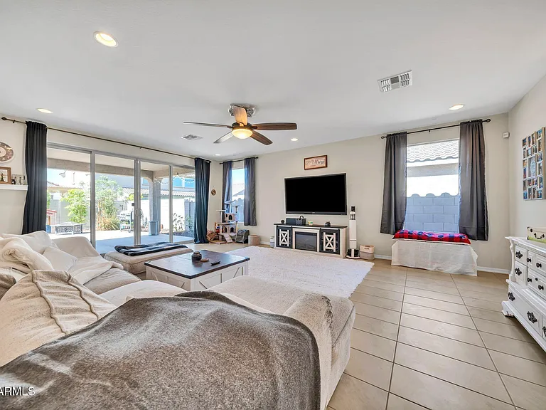 17605 W Medlock Dr — Photo 25