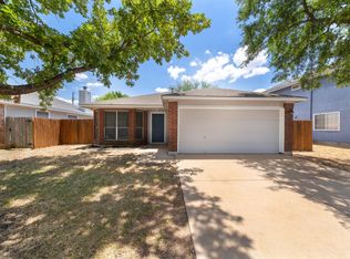 1901 Hollow Tree Blvd, Round Rock, TX 78681