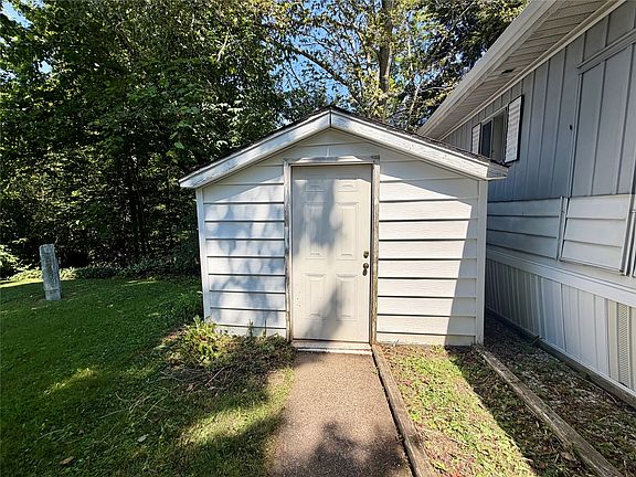 4th image of 1598 Northcrest Dr
