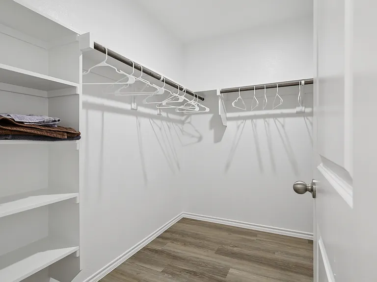 906 Ramble Rd — Photo 12