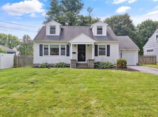22 Bellewood Cir, North Syracuse, NY 13212