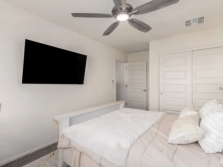 9265 W Tenaza Ln — Photo 4