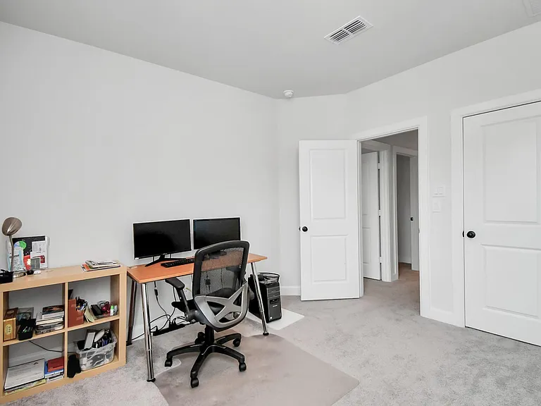1538 Park Path Dr — Photo 30