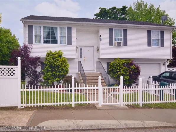 4 Cloud St, Providence, RI 02909