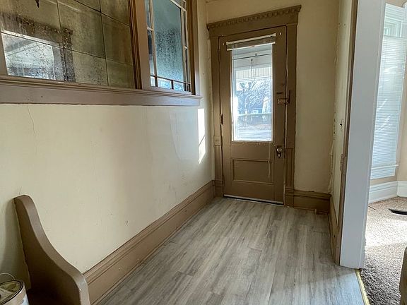4th image of 613 Exchange St APT 1