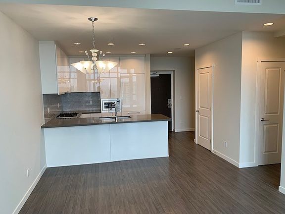 4th image of 7328 Gollner Ave #1805