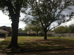 8910 Sager Dr, Houston, TX 77096