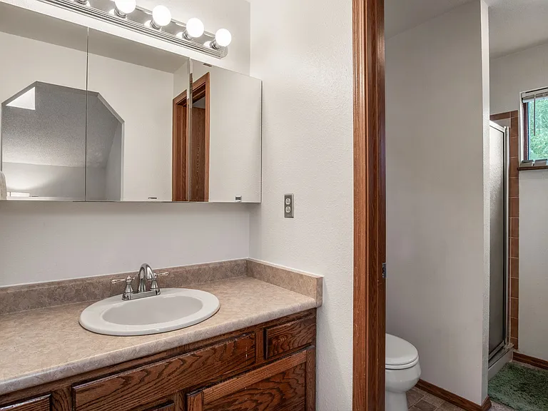 3713 W High St — Photo 11