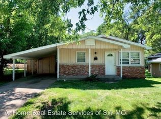 2531 N Kellett Ave, Springfield, MO 65803