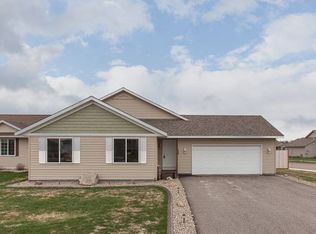 100 Timberwolf Ct, Mankato, MN 56001