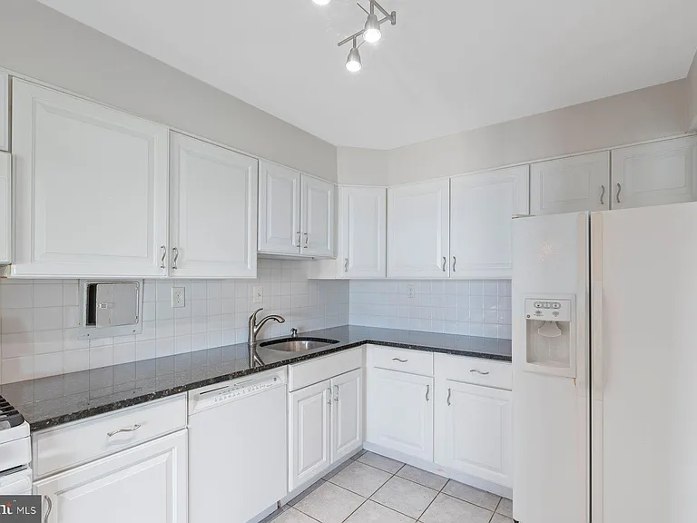 9900 Georgia Ave #27613 — Photo 12