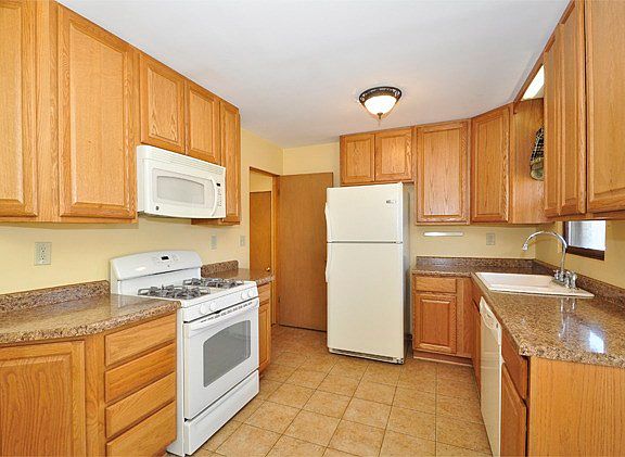 5th image of 1430 Park Ave