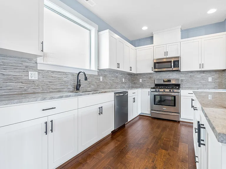 14805 NW Cosmos St — Photo 34