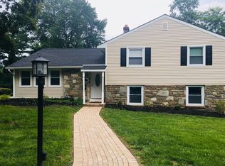 7815 New Second St, Elkins Park, PA 19027