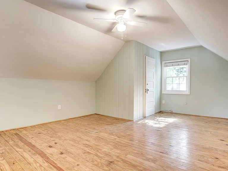 1626 Kalmia Rd NW — Photo 35