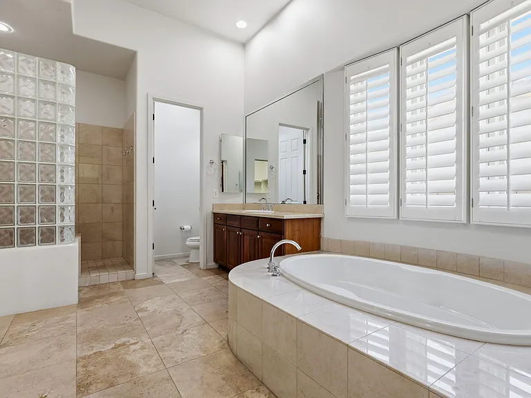 12391 N 145th Way — Photo 33