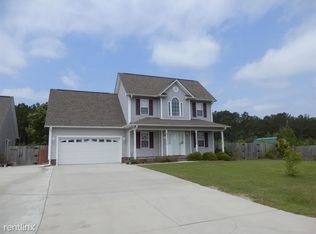 129 Hunt Dr, Hubert, NC 28539