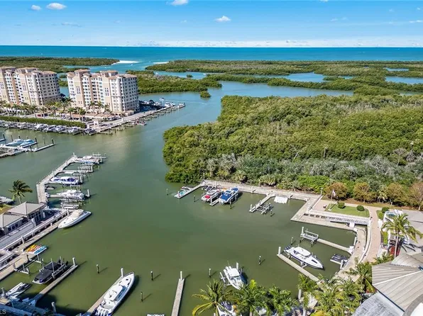 13675 Vanderbilt DR #1105, NAPLES, FL 34110