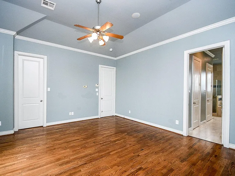 2222 Hilshire Lake Dr — Photo 23