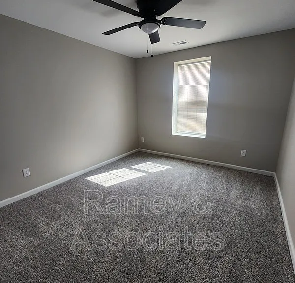 515 S 20th St — Photo 17