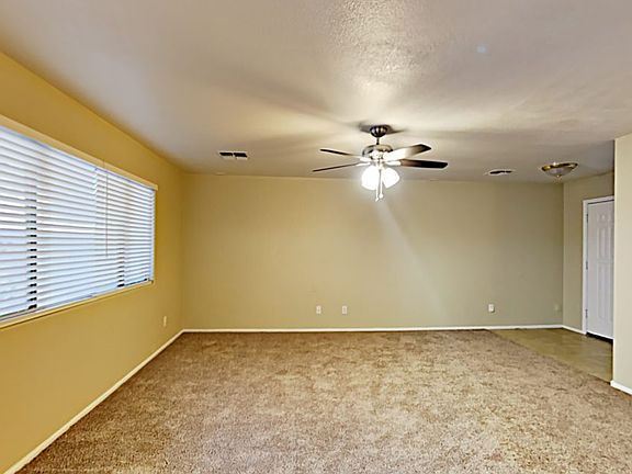 3rd image of 28480 N Dolomite Ln