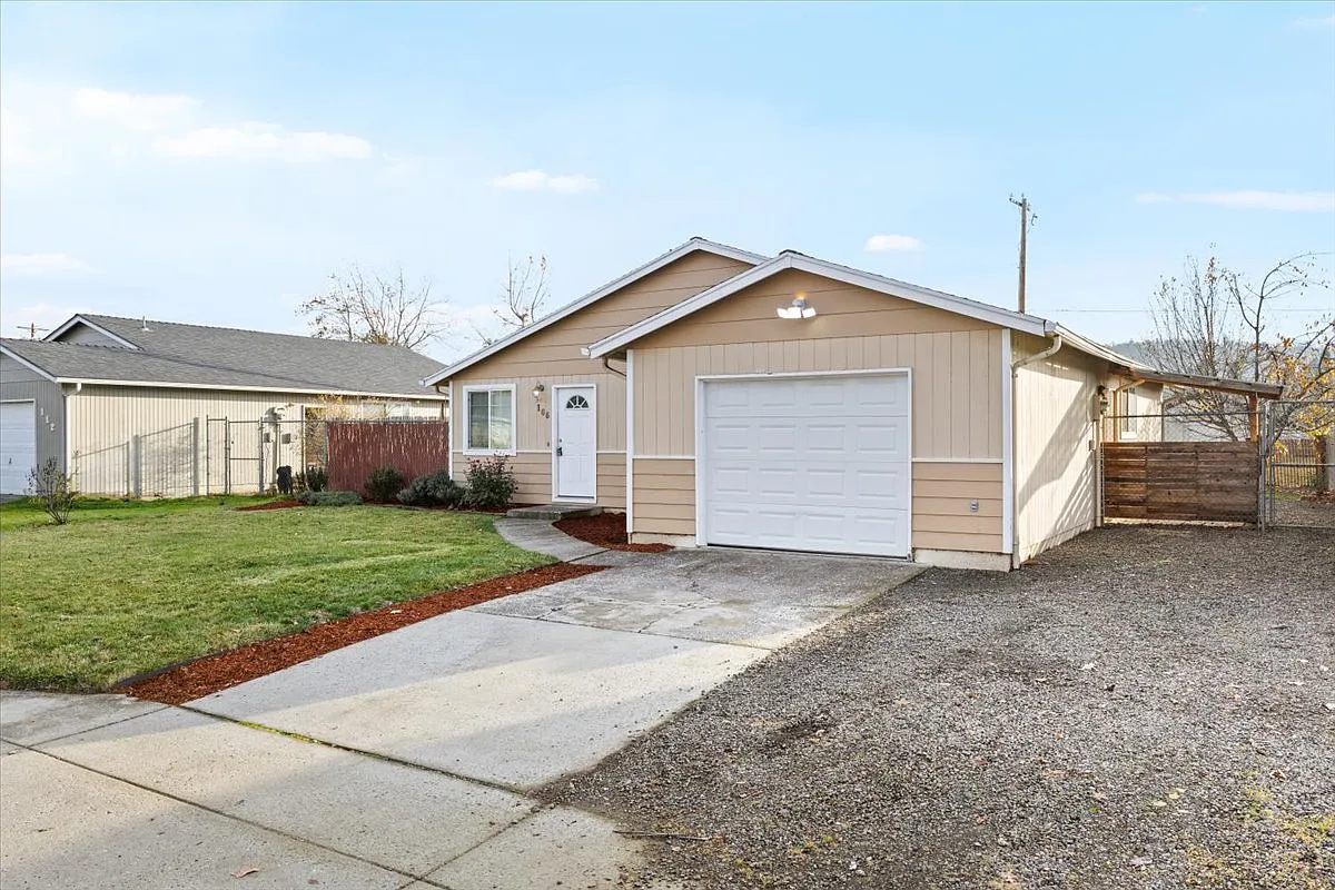 589, ID # 106 North Buchanan Avenue - 1 — Photo 3