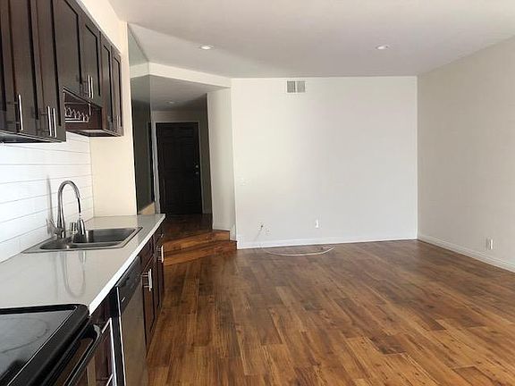 3rd image of 941 W Carson St APT 227