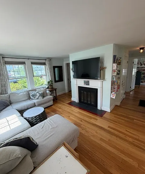 38 Shoreham St — Photo 3